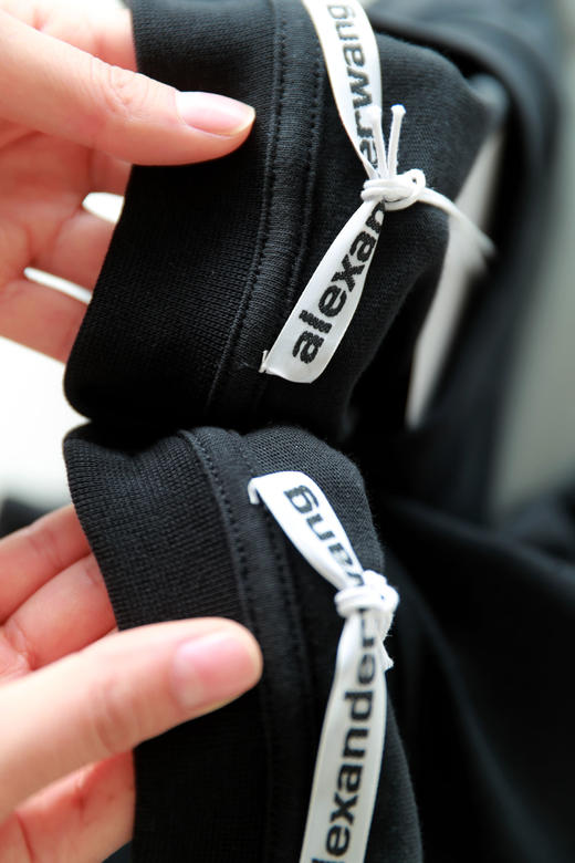 反光涂层字母tee，浮雕大印花工艺。水洗做旧宽松圆领长袖E010668 商品图1