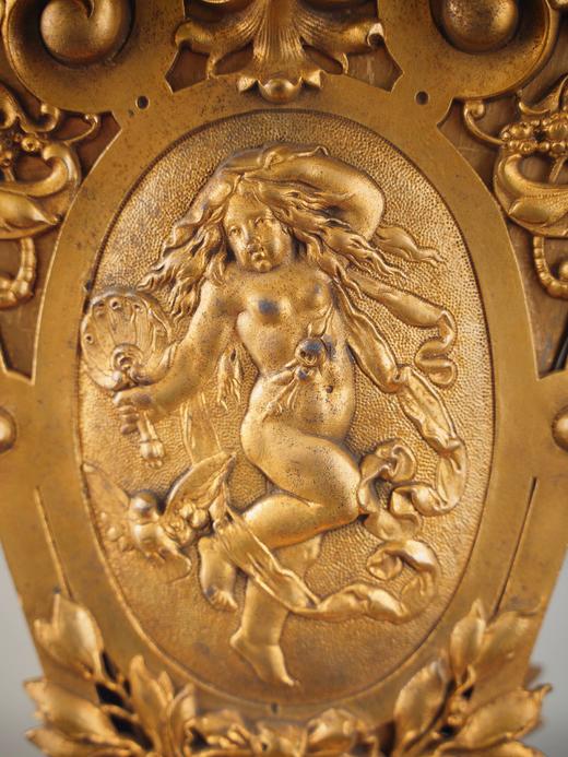 独角鹿西洋古董19世纪末法国出品古典天使与神兽主题铜鎏金精雕花瓶 商品图5