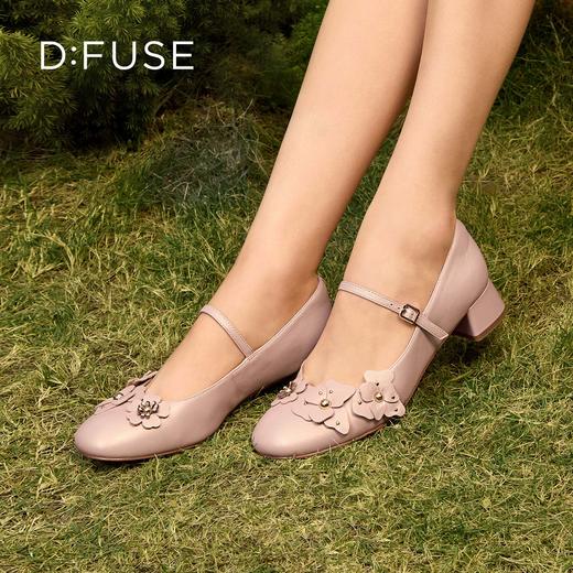 Dfuse迪芙斯2026春季新款小圆头立体格桑花小粗跟玛丽珍单鞋女鞋DFE1111016 商品图0