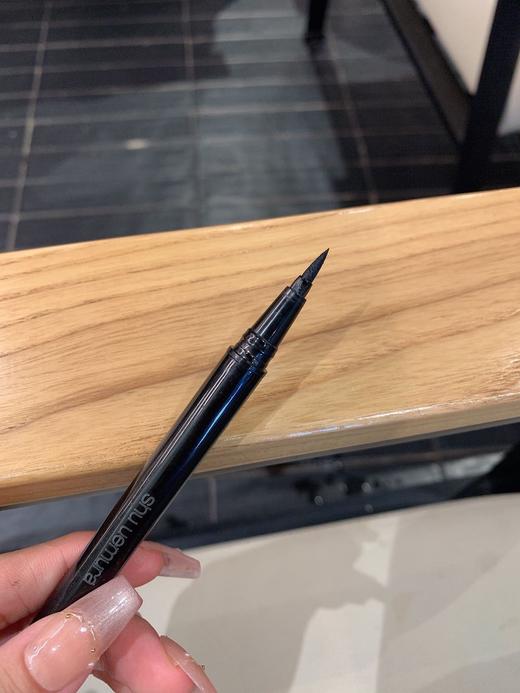 植C秀极细顺滑眼线液笔防水防晕 商品图7