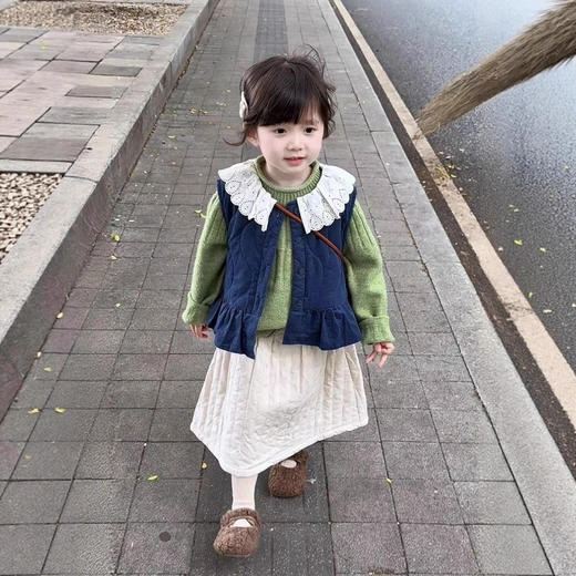 【亲肤柔软材质❗️清新可爱高级】女童韩系套装2025秋冬新款儿童花边领加绒马甲宝宝毛衣夹棉半身裙。jc 商品图2