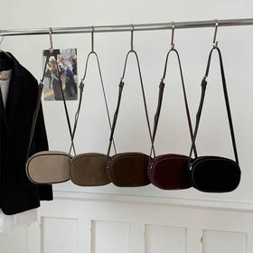 ✨超有质感的磨砂麂皮鹅蛋包！一眼沦陷【复古鹅蛋包1074】💖好看真的藏不住，秋季第一包就是它拉响的！磨砂真皮质感真的是绝绝子！💨