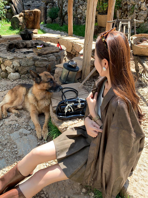 【129元任选2件】现货！复古百搭2色皮裙高腰a字百褶半裙 商品图7