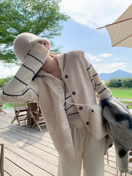 <曾小咸推荐>现货秒杀 ！微信超特价！撞色边马甲外套 日常159.99 立减60 秒杀99.99！！拉链针织衫  秒杀89.99！！ 商品图10