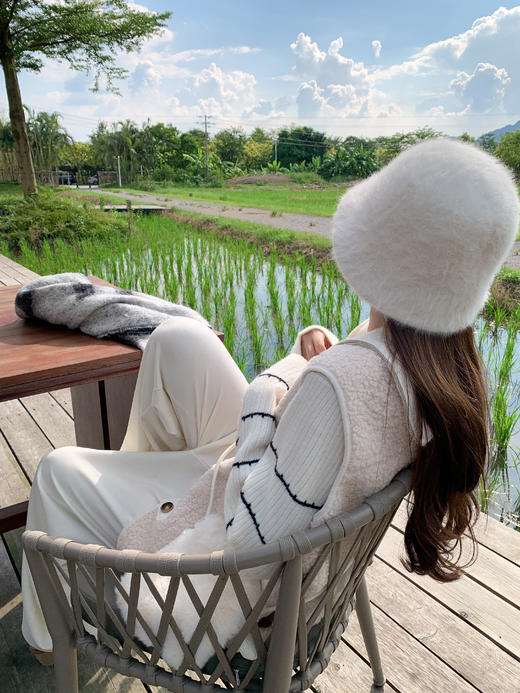 <曾小咸推荐>现货秒杀 ！微信超特价！撞色边马甲外套 日常159.99 立减60 秒杀99.99！！拉链针织衫  秒杀89.99！！ 商品图12