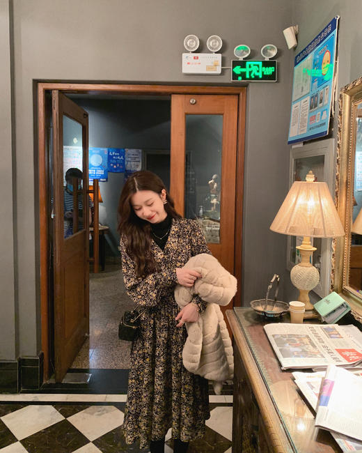 金蘑菇菇【Elina碎花系】长短款！秋冬氛围感复古碎花连衣裙 商品图4