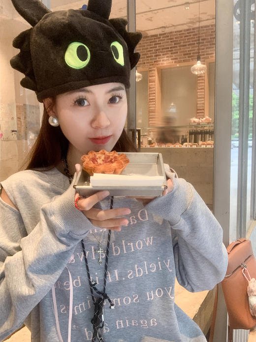 <曾小咸推荐>现货秒杀 ！微信超特价！字母印花露肩卫衣 日常149.99 立减70 秒杀79.99！！ 商品图5