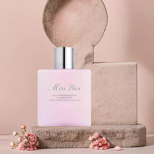 【爆款现货】迪奥香氛新款花漾甜心套盒 新款甜心沐浴露175ml新款甜心身体乳175ml护手霜50ml 商品图4