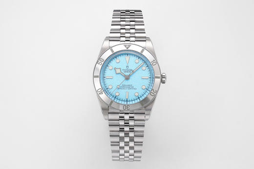 ZF出品—时光铸经典，腕间藏锋芒—帝舵碧湾54型M79000腕表【表壳】帝舵79000选用不锈钢打造表壳，经磨光与磨砂双工艺处理，有41和37毫米可选，直径复刻1950年代潜水表经典比例精品中的精品❕ 商品图0