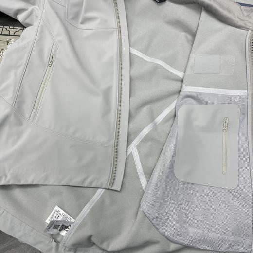 袅家户外运动立领防风刺绣加绒软壳外套 商品图3