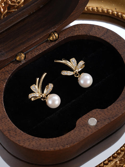子佩集【幽兰皎月】银S925珍珠惜王妃耳钉【XXED014】6mm珠镀金兰花草双色蝴蝶结2601 商品图11