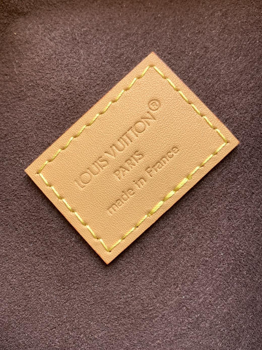 秋冬特惠💰1150 渠道级LV【全钢五金 MB163c01变码芯片】te级LV 全套包装 M26191老花 本款 Pochette Mia 手袋 商品图8