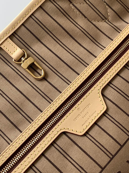 秋冬特惠💰1220 渠道级LV【全钢五金 变码芯片】te级LV 全套包装 46978老花杏 经典购物袋 大号 商品图8