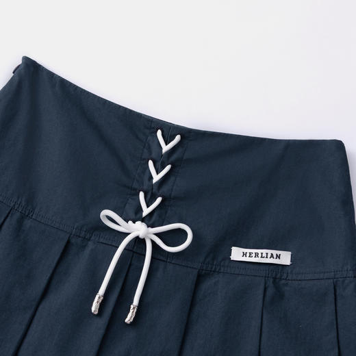 HERLIAN 2026年春季新品交叉绑带抽绳系带设计百褶裙女半身短裙 商品图3