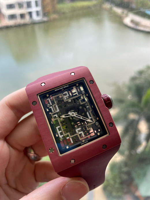 『高定版➕原版开模细节』理查德RM1-02 方形腕表
五级钛合金定制壳套 拉丝工艺完美
搭载最新开模一体机 真摆轮真擒纵轮
搭配天然橡胶表带 纯钛拉丝表扣刻字深
完美贴合手腕 佩戴舒适度极佳👍🏻❕ 商品图7