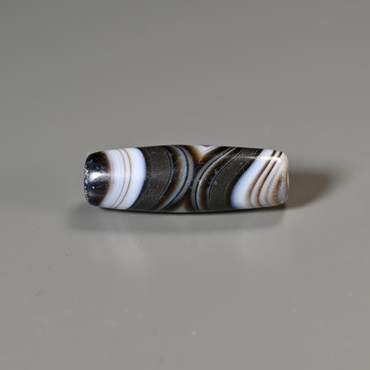 西亚高古黑白缠丝“天眼”珠 商品图2