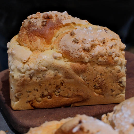 现烤面包—脆皮核桃吐司 商品图1