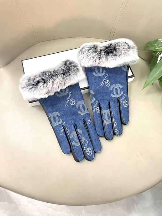 秋冬特惠💰230 香奈儿触屏女款手套 女士新款高档羊皮手套 商品图0