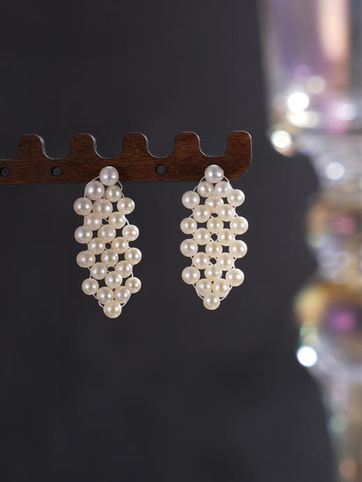 子佩集【珠帘云幕】银S925珍珠惜王妃耳钉【SPE1140004】3mm珠串珠菱形2601 商品图3
