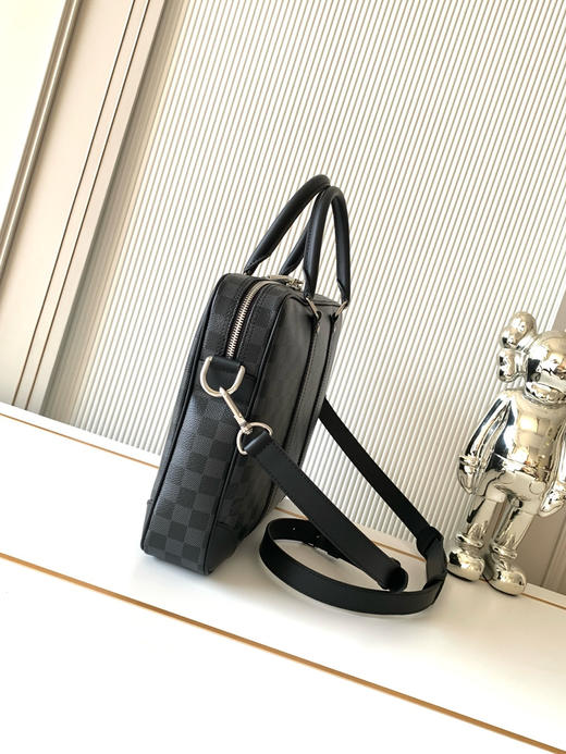 秋冬特惠💰1450 渠道级LV【全钢五金 MB163c01变码芯片】te级LV 全套包装 M46457黑格 男包公文包系列 商品图1