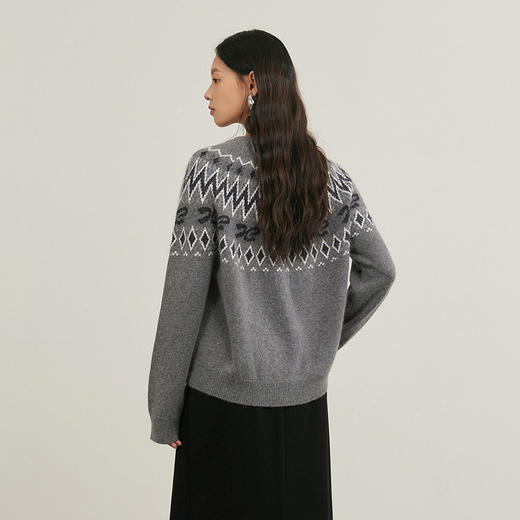 NEELLY纳俪商场同款冬季新款民族提花圆领撞色毛衣女提花显瘦上衣N25114A04574 商品图1