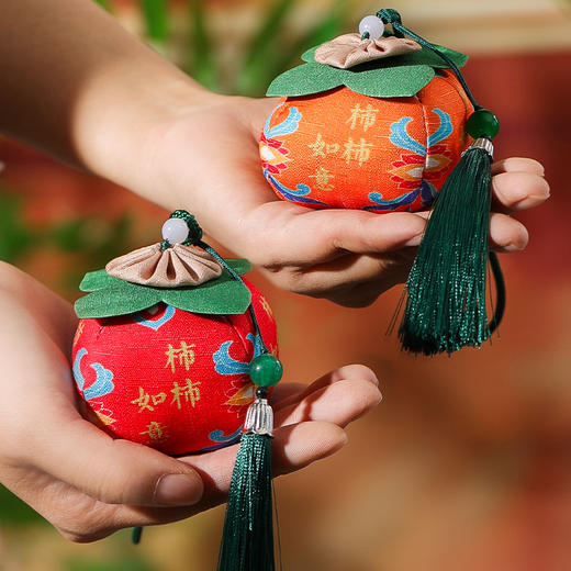 【马年大吉❗️柿柿如意香包香囊】朝气蓬勃 事事如意 顺顺利利！过新年老人礼物柿子成品艾草莲蓬车载礼品小挂件 商品图3