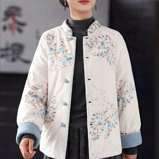 【新年穿新衣！一件顶两件！】佐姿莎 新中式国风水墨花卉纯棉棉服/马甲 双面穿+五色国风；柔软舒适，锁温透气，蓬松软乎不压身；盘扣+珍珠扣双扣设计；定染中式水墨印花 温柔雅致 商品图4