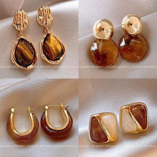 【YW】无忧购【鸿运当“红”】秋冬美拉德高级感琥珀流光耳环女复古气质耳环轻奢高级感时尚百搭耳饰（39/5件）2930-20（截单后3-5天发货） 商品图2