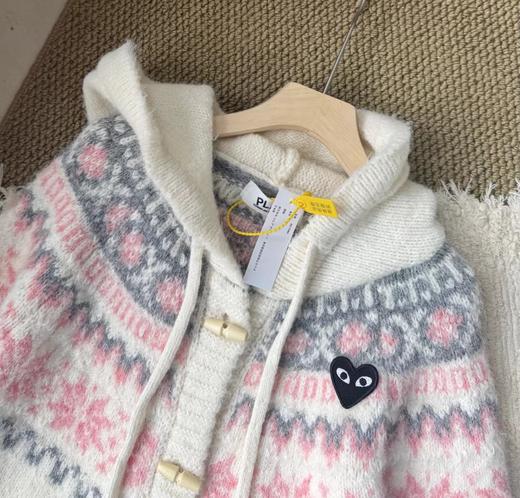 F010757甜美清新软糯木质牛角扣连帽针织开衫 商品图13