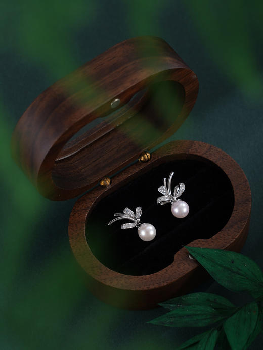 子佩集【幽兰皎月】银S925珍珠惜王妃耳钉【XXED014】6mm珠镀金兰花草双色蝴蝶结2601 商品图9