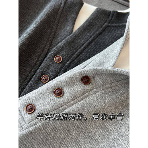 【家属的英雄气概】美式假两件！老钱风！2026男装羊毛亨利领针织衫内搭打底V领卫衣！ 商品图2