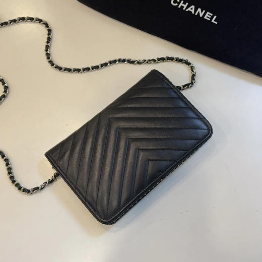 Chanel V纹 铆钉 Woc 链条包 商品图1