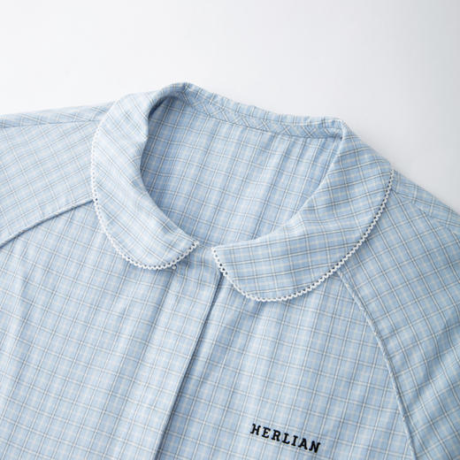 HERLIAN 2026年春季新品娃娃领花边女士长袖宽松短版显瘦衬衫 商品图3