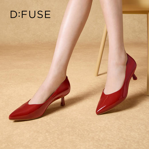 Dfuse迪芙斯2026春季新款尖头低跟舒适单鞋高跟鞋经典通勤高跟鞋DFE1111110 商品图2