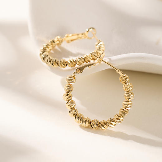 三彩2026新款金色车花珠耳圈耳环S925银针复古贵气氛围简约小众 商品图4