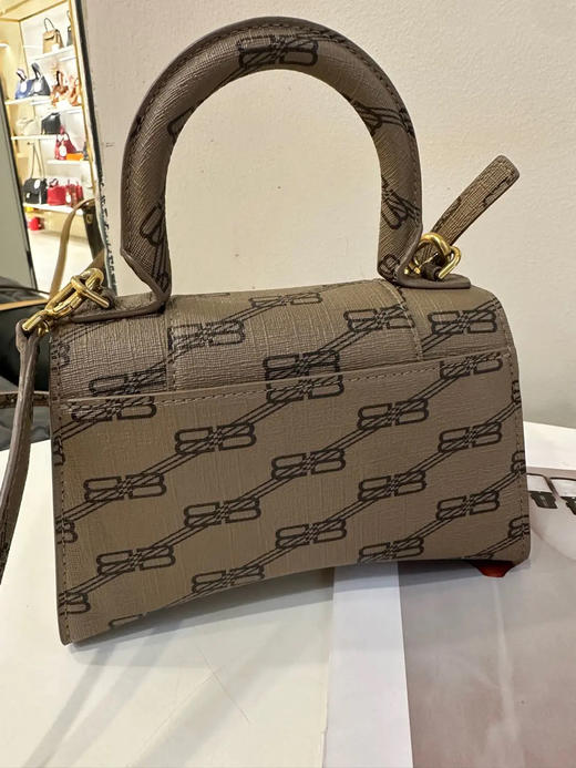 巴黎世家 BB 涂鸦 xs 沙漏包 商品图1