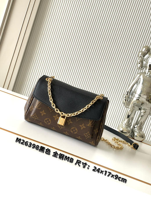 秋冬特惠💰1320 渠道级LV【全钢五金 MB163c01变码芯片】te级LV 全套包装 M26398黑色 这款BB手袋 商品图0