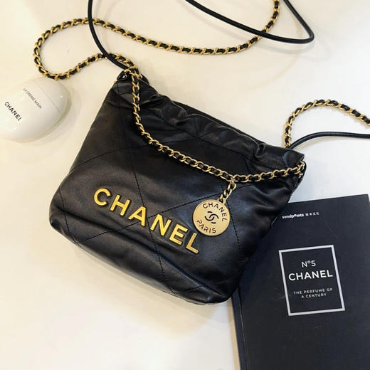 Chanel 黑金 mini 油蜡牛皮 垃圾袋 22bag 商品图0