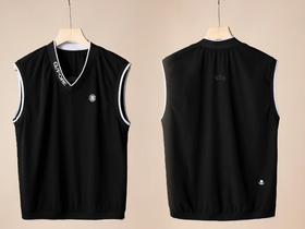 新款男士薄款V领防风背心🎽来啦，高定～ 2️⃣ 色👉做工精细，高端品质！采用进口聚酯化纤与尼龙材质混纺的丝线，日本进口面料在这类科技面料业界领先，透气且防紫外线，轻微防泼水，最重要的是质感没得！