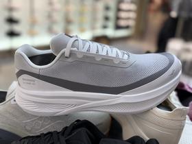 【春上新】【新款上新】7楼索康尼胜利KFS  WOOOLY款号S38288-8原价1390