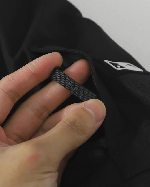 F010704貉子大毛领刺绣多口袋夹克式连帽羽绒服男女同款 商品图8