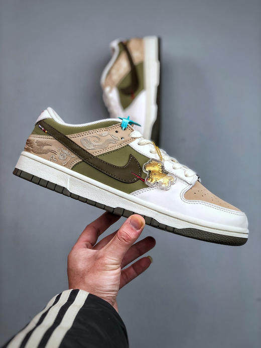 点此购买 耐克Dunk Pegasus Pack CNY马年限定男女款低帮板鞋 98 339205 商品图3