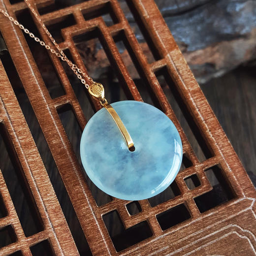 【天然正品】A货翡翠AU750黄金镶天然细腻冰种晴水平安扣翡翠吊坠项链31.4*25.6*4.4MM(皆取最大值)链长：45CM（长度可调节）071125AH49 商品图8
