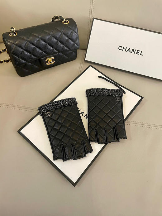 秋冬特惠💰260 香奈儿女士新款高档毛呢短款手套 商品图0