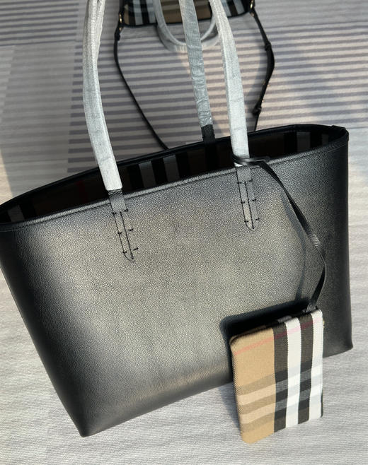 原价500多特价双面用真皮托特包单肩包 商品图3