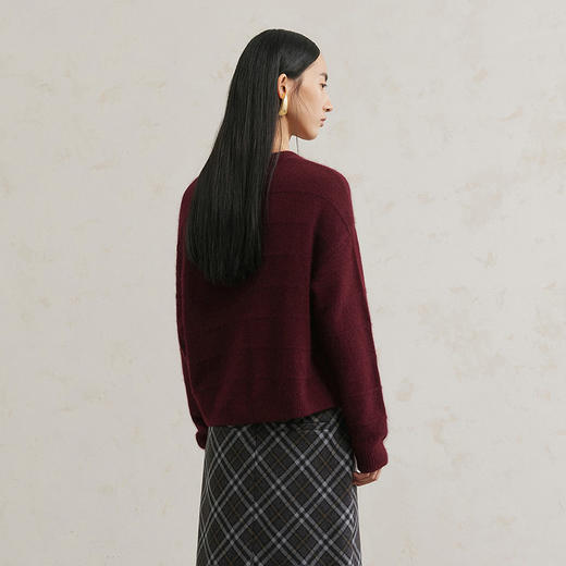 NEELLY纳俪商城同款冬季新款经典条纹字母标简约针织衫女圆领毛衣N25114A04557 商品图1