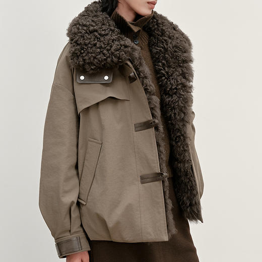 NEELLY纳俪商场同款冬季新款时尚复古羽绒夹克女百搭休闲保暖外套N25111L01112 商品图2