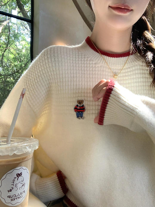 <曾小咸推荐>现货秒杀 ！微信超特价！小熊刺绣撞色边毛衣 日常179.99 立减90 秒杀89.99！！ 商品图13