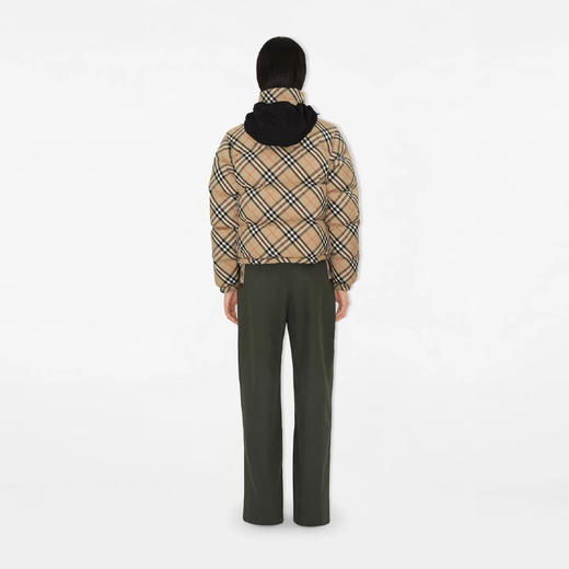BURBERRY 巴宝莉 女士马术骑士徽标硅胶贴片格纹 Ambleside 羽绒服 格子 8110249 B9368 商品图5