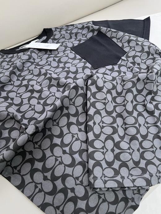 点此购买 蔻驰春夏季满印短袖T恤 ssy 339151 商品图4